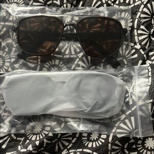 Women’s Brown and black Lens Metal Frame Sunglasses